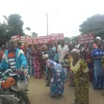 menace-sur-la-fete-de-l-independance-a-zuenoula-des-tetes-couronnees-assiegent-la-sous-prefecture-paralysent-l-administration-et-bloquent-le-sous-prefet