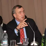 une-greve-paralyse-les-activites-la-mine-d-or-de-tongon-les-salaires-menaces