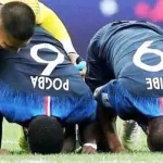 tabaski-2018-paul-pogba-se-fait-foudroyer-par-les-internautes