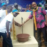 bayekou-bassi-une-brasserie-offre-de-l-eau-potable-au-village
