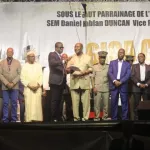 grand-bassam-devant-35-000-personnes-acquises-a-sa-cause-duncan-annonce-de-grands-chantiers-pour-la-ville-historique