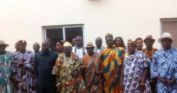 rapport-de-l-ex-cdvr-sa-majeste-amon-tanoe-fait-des-eclairages