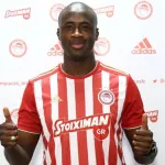 yaya-toure-dit-pourquoi-il-a-signe-a-olympiakos-je-suis-ravi-de-tenir-parole
