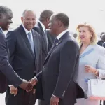 fin-de-la-visite-d-etat-en-chine-ouattara-rentre-a-abidjan-les-bras-charges-de-bonnes-nouvelles