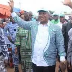 hue-au-bp-du-pdci-a-daoukro-adjoumani-accueilli-comme-une-star-au-rhdp-unifie-a-abidjan-le-petit-geste-provocateur-de-ouattara-a-bedie