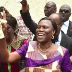 apres-simone-gbagbo-ouattara-gracie-4-200-prisonniers-les-militaires-pas-concernes