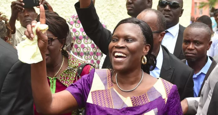 apres-simone-gbagbo-ouattara-gracie-4-200-prisonniers-les-militaires-pas-concernes