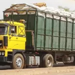 insecurite-un-camion-bourre-de-marchandises-vole-une-vingtaine-d-arrestation-un-fusil-et-des-machettes-saisis