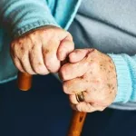 une-dame-de-91-ans-met-en-deroute-son-agresseur