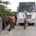 axe-divo-tiassale-des-bandits-prennent-en-otage-deux-cars-et-leurs-occupants-des-blesses