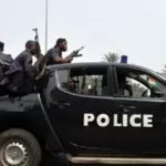 koumassi-des-hommes-armes-descendent-d-un-vehicule-et-ouvrent-le-feu-sur-une-patrouille-de-police