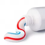 6-utilisations-surprenantes-du-dentifrice