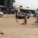 situation-socio-economique-dans-la-galere-des-balayeuses-de-rue-a-abidjan