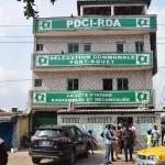 reprise-des-elections-municipales-a-port-bouet-le-film-de-l-attaque-du-siege-du-pdci-rda-des-individus-apprehendes-la-crainte-des-partisans-de-sylvestre-emmou