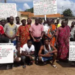 conflit-foncier-a-akouedo-la-communaute-villageoise-et-des-centaines-d-acquereurs-attirent-l-attention-du-chef-de-l-etat