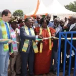 hopital-general-d-anyama-le-ministre-aka-aouele-inaugure-le-chateau-d-eau