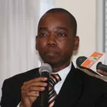 tiassale-le-maire-assale-tiemoko-interdit-l-acces-des-debits-de-boisson-aux-moins-de-18-ans