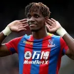 football-transfert-un-club-propose-40-milliards-pour-wilfried-zaha