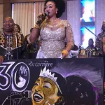 pour-ses-30-ans-de-carriere-oumou-sangare-offre-un-concert-gratuit-aux-melomanes-maliens