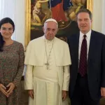 vatican-demission-du-porte-parole-du-saint-siege-et-de-son-adjointe