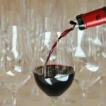 zone-industrielle-de-koumassi-le-ministere-du-commerce-ferme-une-usine-de-production-de-vin