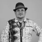 julien-pestre-le-chef-d-orchestre-de-charlotte-dipanda-confesse-j-aime-bien-serge-beynaud