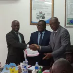 passation-de-charges-a-la-sodexam-les-adversaires-de-grand-bassam-georges-ezaley-et-jean-louis-moulot-se-sont-parle