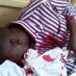 2-plateaux-il-vomit-du-sang-et-meurt-alors-qu-il-honore-un-contrat