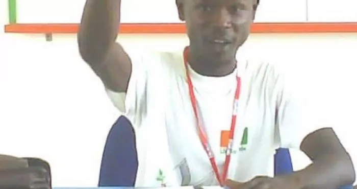 syndicat-estudiantin-4-jours-sans-nouvelle-aristide-ozoukou-leader-de-la-coeerci-le-ton-mon-montent-au-sein-des-eleves-et-etudiants