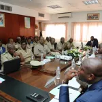 inspection-generale-des-douanes-moussa-sanogo-s-impregne-des-conditions-de-travail-des-agents