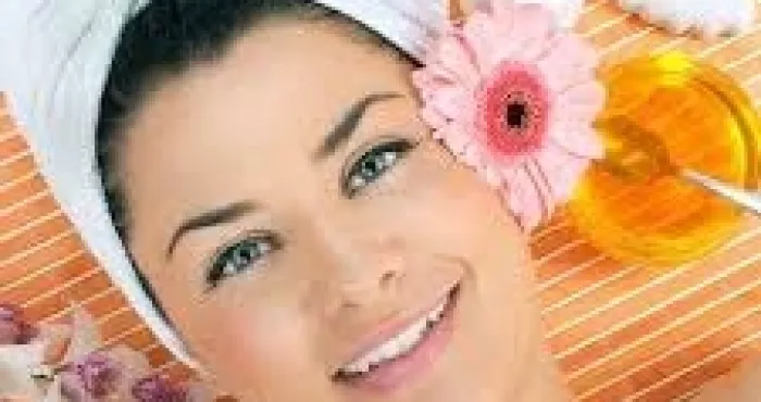 masque-de-visage-aux-amandes-pour-une-peau-radieuse-et-eclatante