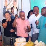 anniversaire-d-a-salfo-trois-ministres-un-ambassadeur-un-general-plusieurs-dg-de-societe-des-artistes-et-cineastes-ont-fait-la-fete-avec-le-gaou-magicien