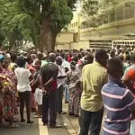 plateau-la-police-boucle-les-alentours-de-la-mairie-ou-a-lieu-l-installation-du-nouveau-maire