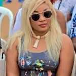 bamba-ami-sarah-se-fait-voler-tout-son-argent-de-travaillement-a-un-anniversaire-de-bebe