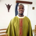du-cyclone-idai-au-massacre-d-ogossagou-un-pretre-presente-l-afrique-comme-un-gros-cimetiere-a-ciel-ouvert