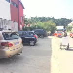 riviera-2-une-trentaine-d-individus-presumes-membres-de-la-fesci-s-attaquent-a-une-ecole-et-causent-d-importants-degats