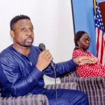 emmanuel-etim-a-instruit-les-etudiants-de-l-inp-hb-sur-les-effets-nefastes-des-industries-minieres-a-travers-son-film-perspective