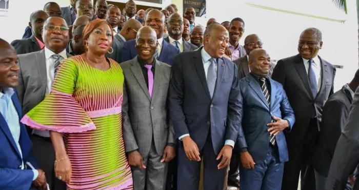 ecole-ivoirienne-le-gouvernement-et-les-syndicats-s-accordent-sur-un-cadre-de-dialogue
