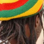 des-reggaemen-dont-le-fils-de-bailly-spinto-tabasses-et-rases-par-des-gendarmes-colere-et-indignation-chez-les-fils-de-jah
