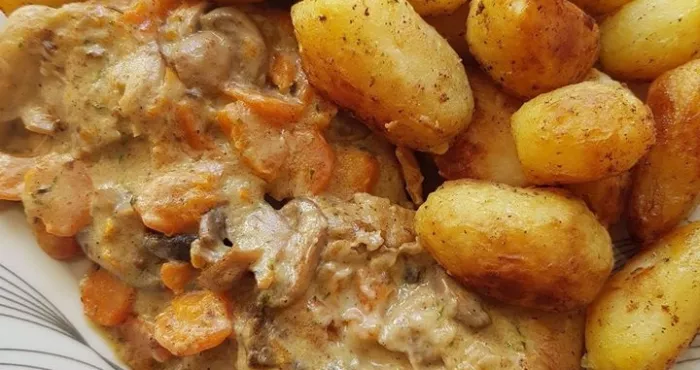 lapin-a-la-moutarde-et-a-la-creme-fraiche
