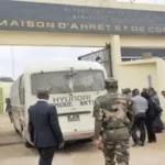 maca-descente-musclee-des-forces-de-l-ordre