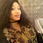 claire-bahi-devoile-une-tres-belle-chanson-en-hommage-aux-mamans-et-annonce-un-concert-live-au-palais-de-la-culture