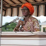 reprise-de-la-greve-des-enseignants-ca-va-chauffer-le-gouvernement-hausse-le-ton-et-brandit-la-radiation-la-recreation-est-terminee