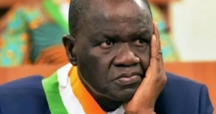 un-depute-pdci-gifle-amadou-soumahoro-beoumi-a-feu-et-a-sang-le-genocide-we-remis-au-gout-du-jour