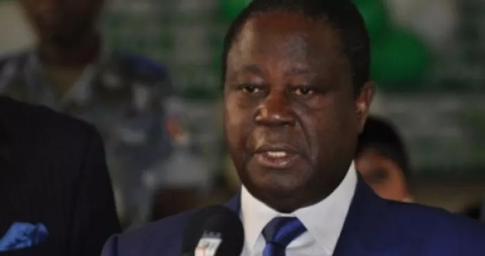 cote-d-ivoire-soro-lance-ses-hommes-dans-les-rues-de-paris-le-rhdp-dans-tous-ses-etats