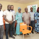 anyama-une-brasserie-fait-don-de-chaises-a-la-sous-prefecture