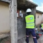 fraude-sur-l-electricite-a-yopougon-la-cie-fait-toute-la-lumiere