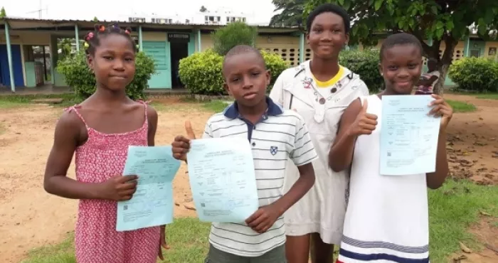 cepe-2019-84-48-de-taux-de-reussite-les-resultats-affiches-dans-les-ecoles