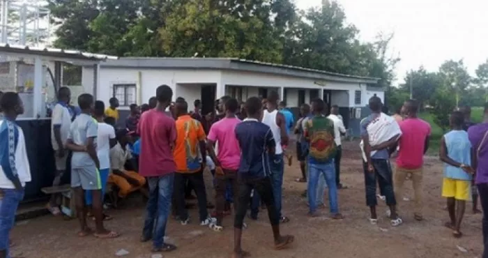 duekoue-affaire-un-jeune-retrouve-egorge-dans-le-village-de-baoubly-la-tension-toujours-vive-la-gendarmerie-repousse-des-hommes-armes