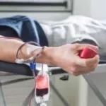 france-quatre-mois-d-abstinence-avant-un-don-de-sang-exiges-aux-hommes-homosexuels